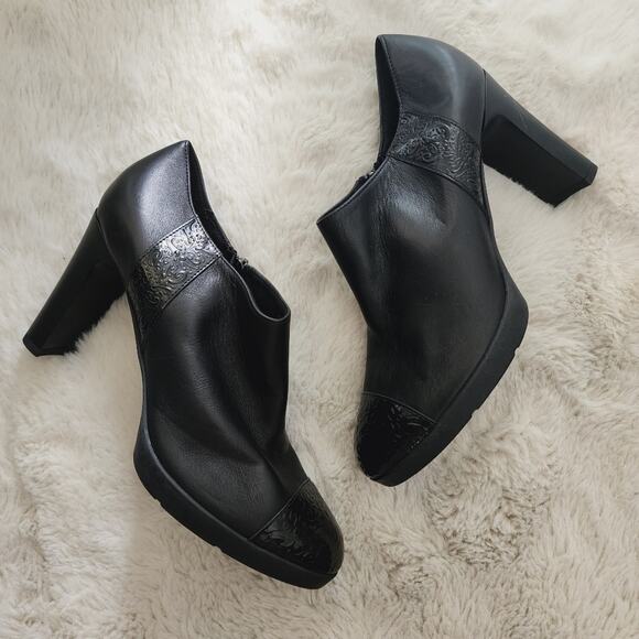NEW Geox Respira Annya Water Resistant Ankle Boot in Black Leather - Picture 1 of 9